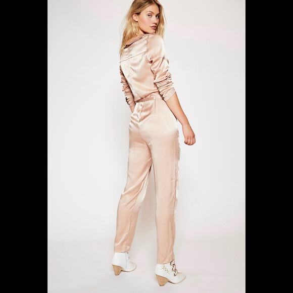 FREE PEOPLE Silky Satin Low V-neck Button Front Long Sleeve Belted Jumpsuit XS - Picture 4 of 12